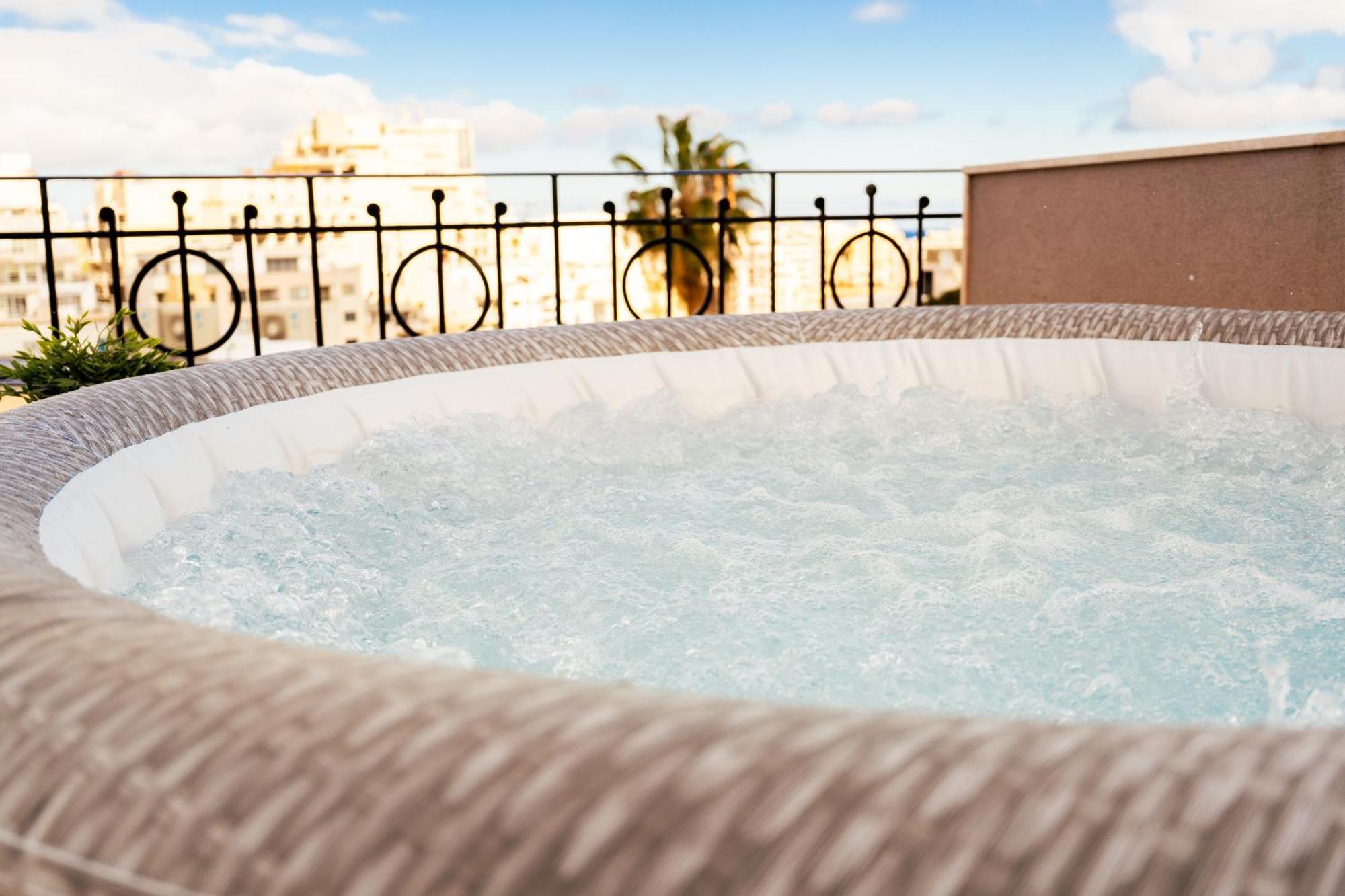 슬리에마 La88 Bayview Penthouse With Jacuzzi 아파트 외부 사진